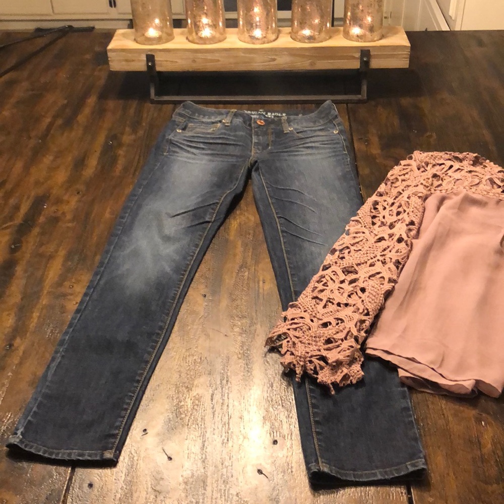 American Eagle Dark Wash Straight Leg Jeans - 4